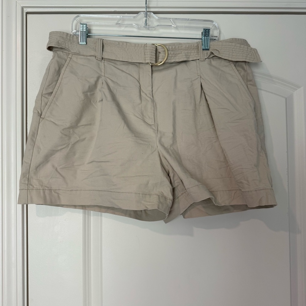 LOFT Beige Women's Belted Shorts